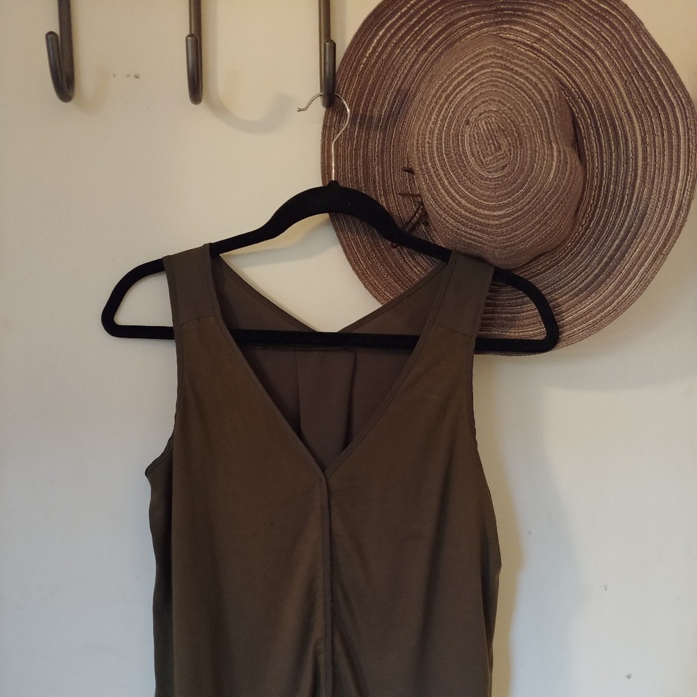 [Banana Republic] Green V-neck drape tunic